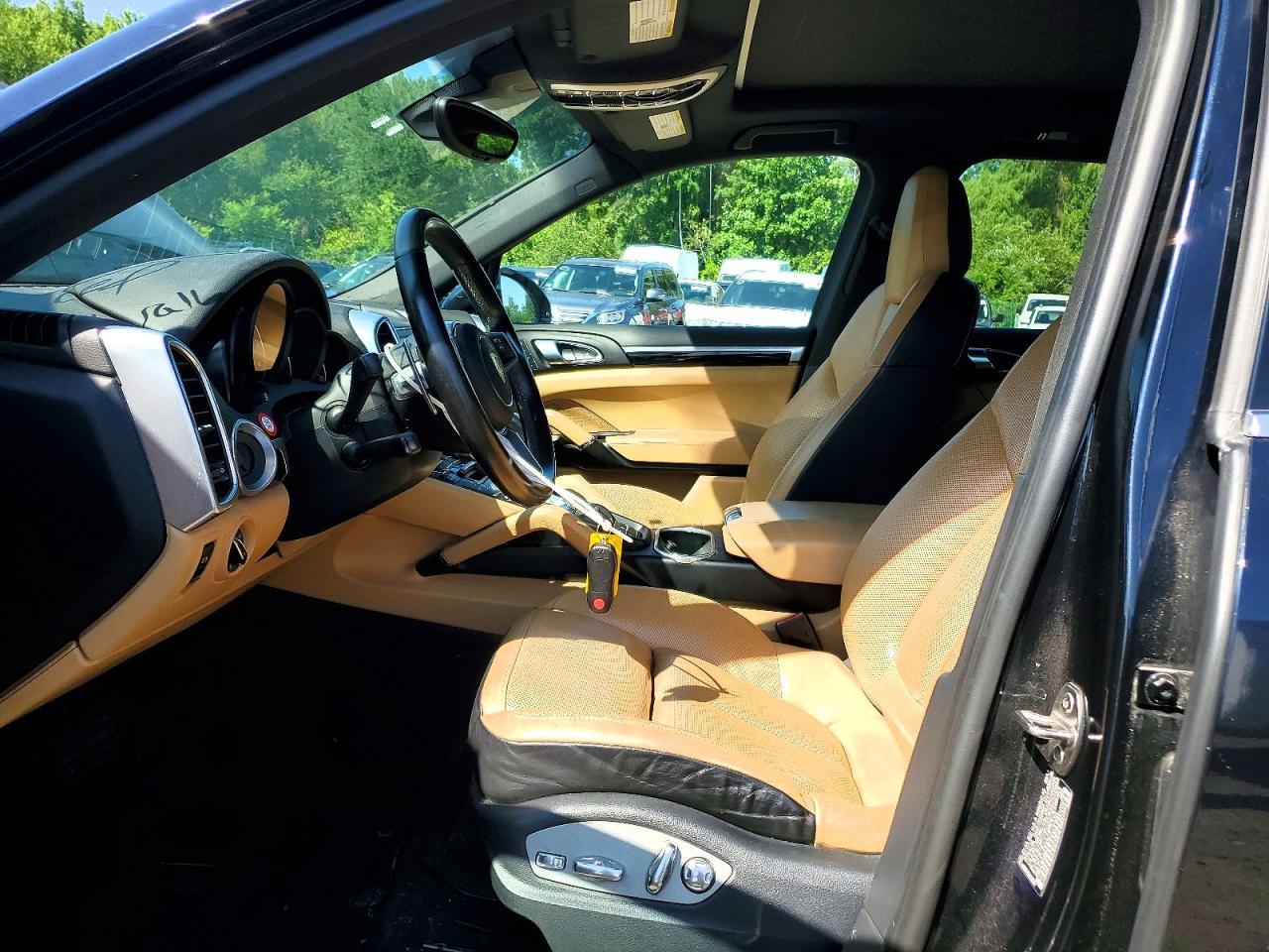 2016 Porsche Cayenne Base - Image 7