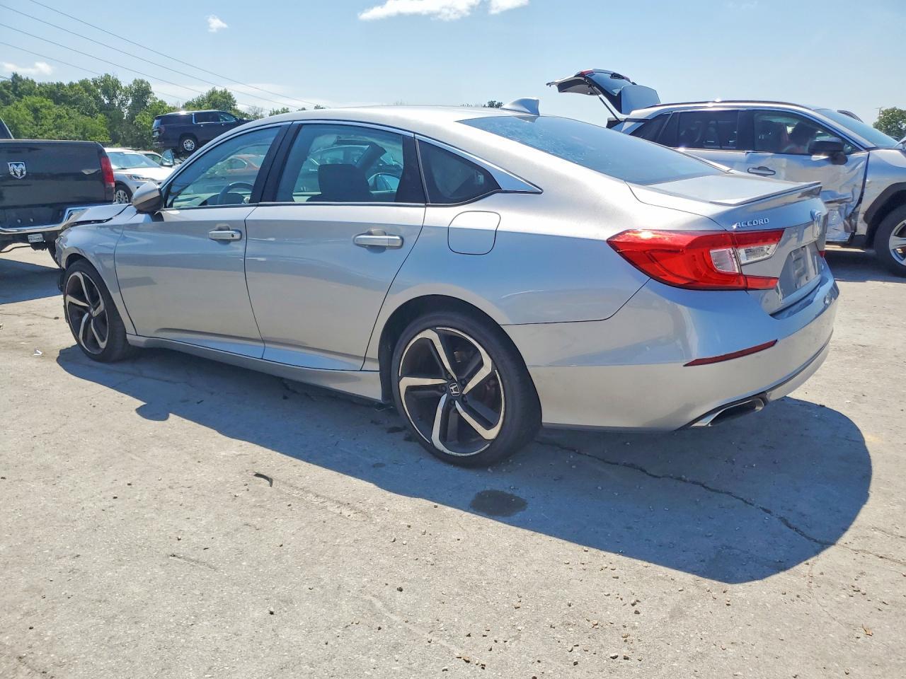 2018 Honda Accord Sport - Фото 2