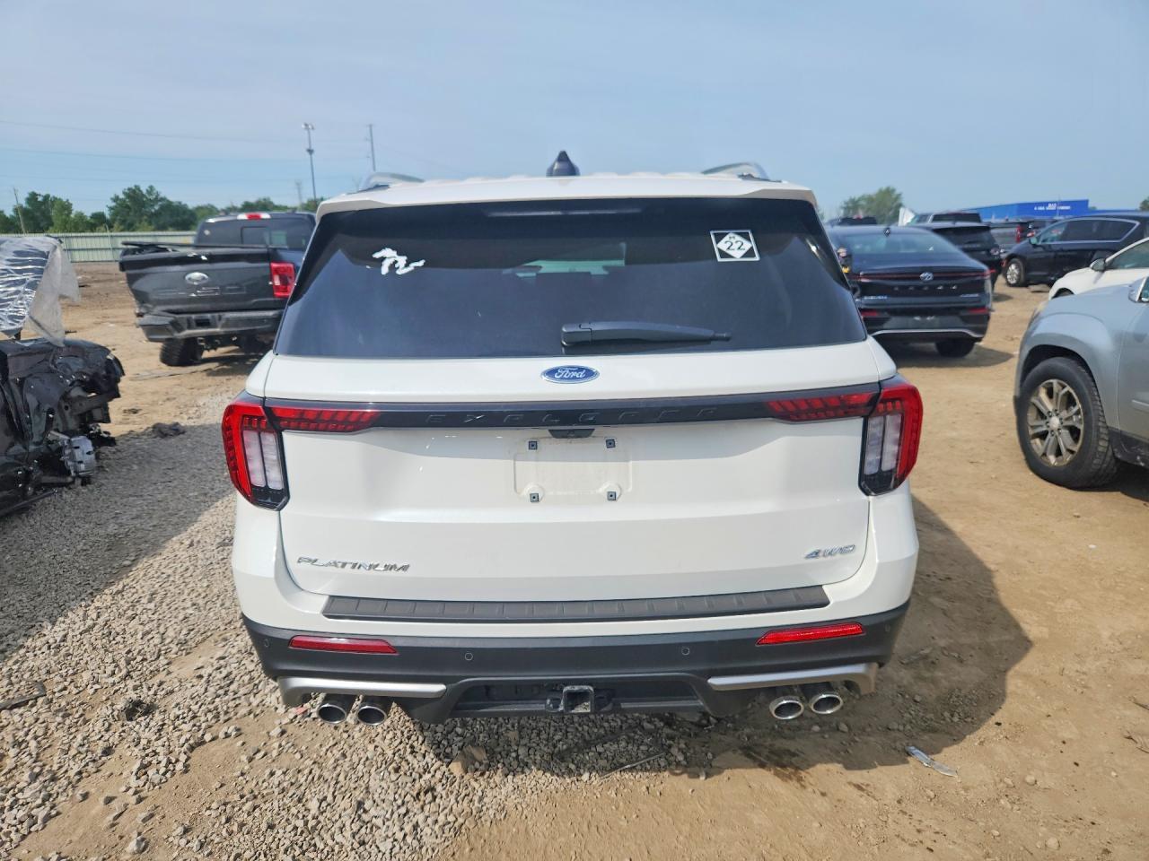 2025 Ford Explorer Platinum - Image 6