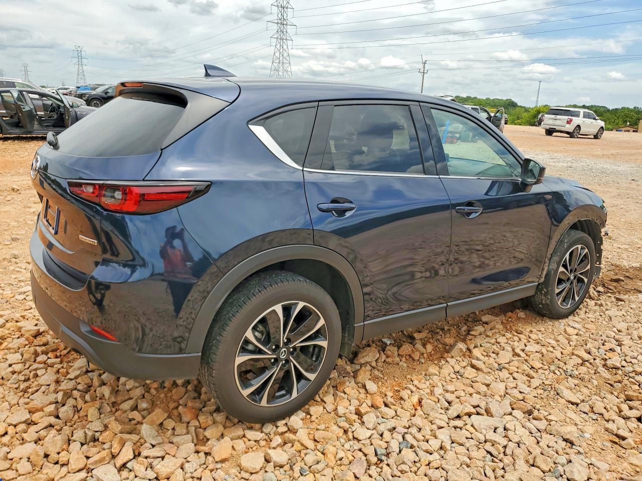 2023 Mazda Cx-5 Premium Plus - Image 3