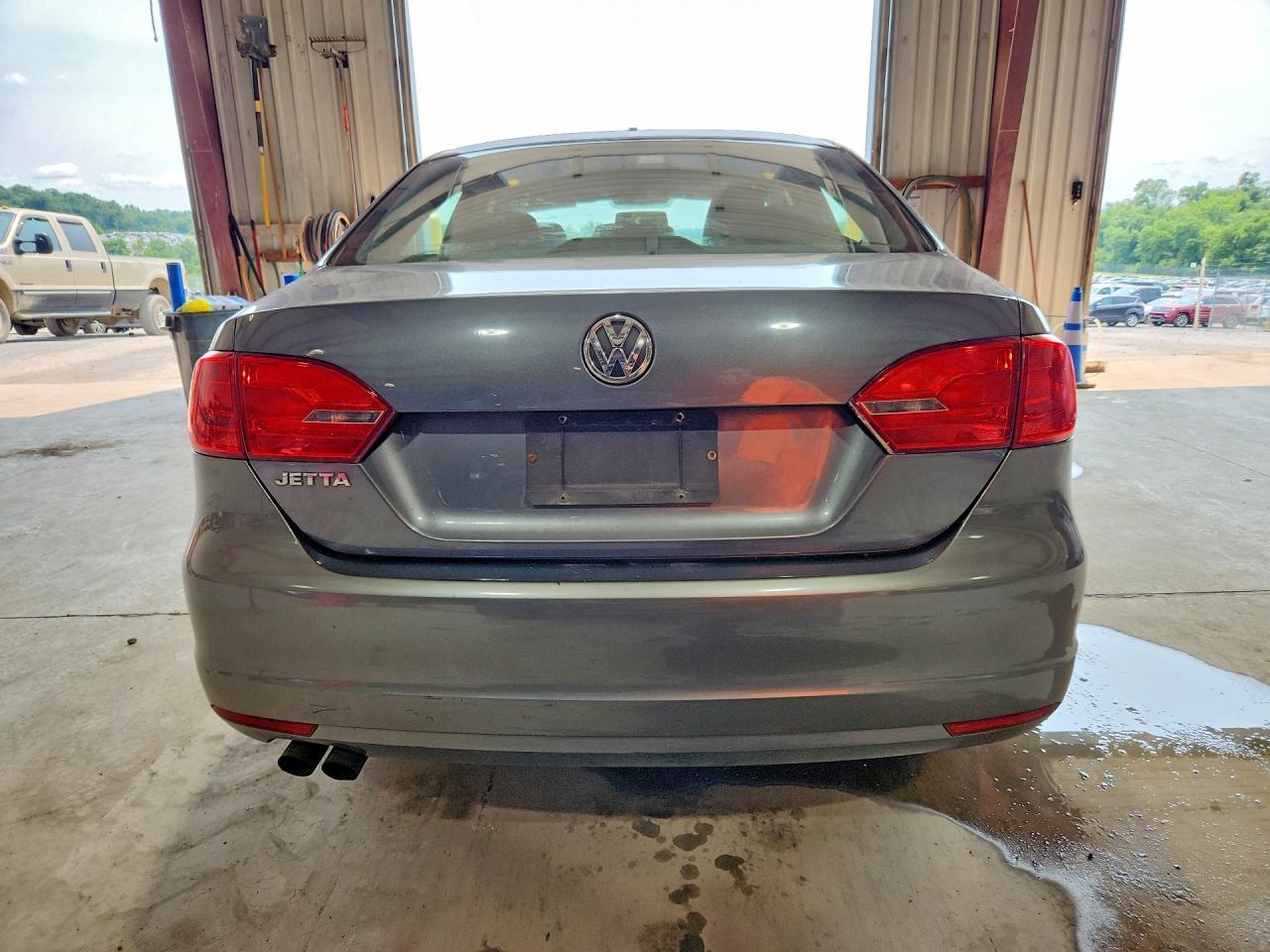 2012 Volkswagen Jetta Base/S - Image 6