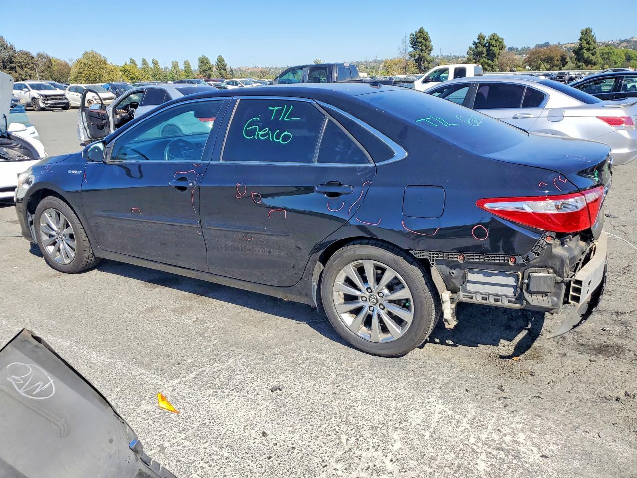 2017 Toyota Camry Hybrid Xle - Фото 2