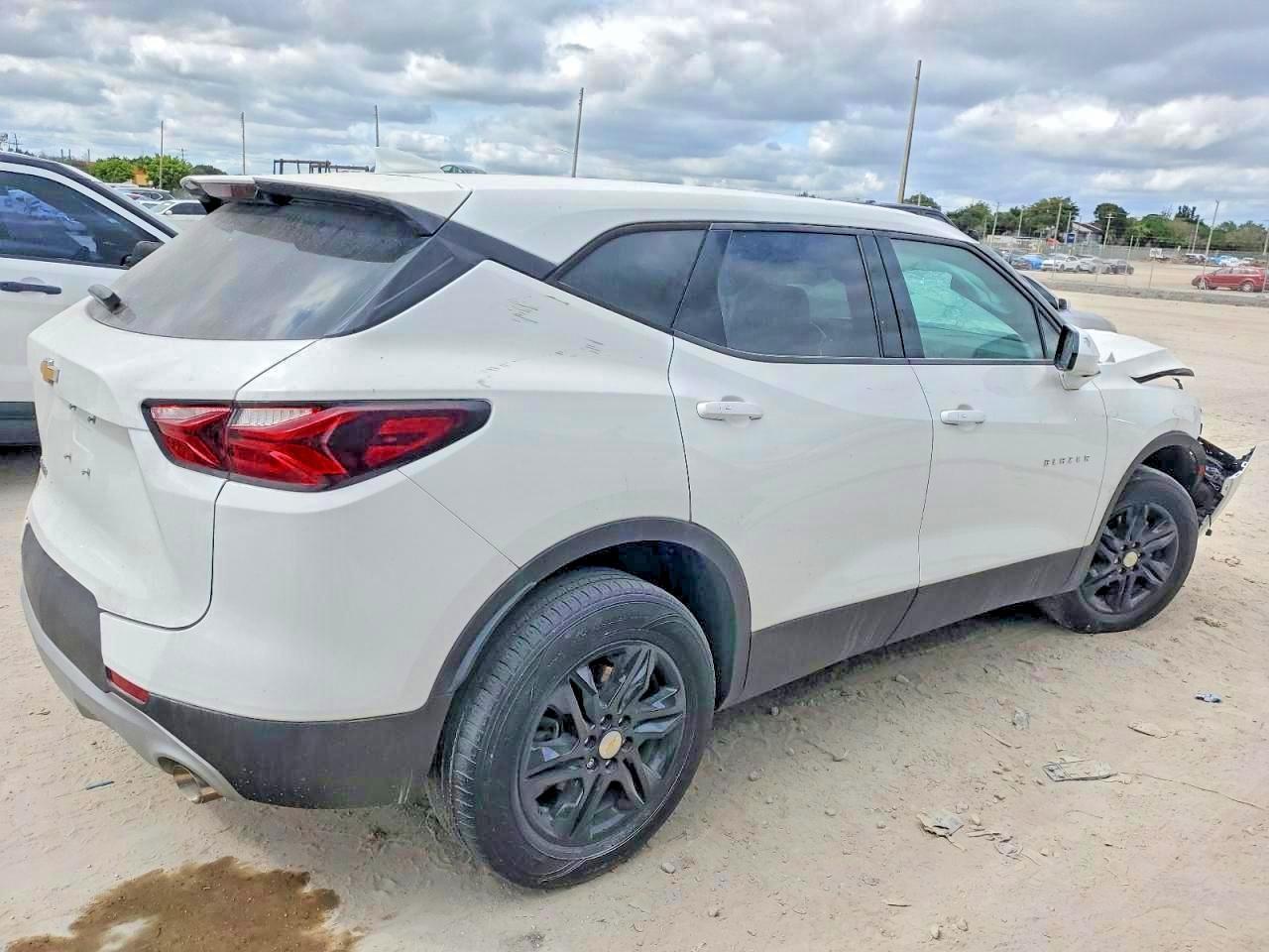 2021 Chevrolet Blazer 2Lt - Фото 3