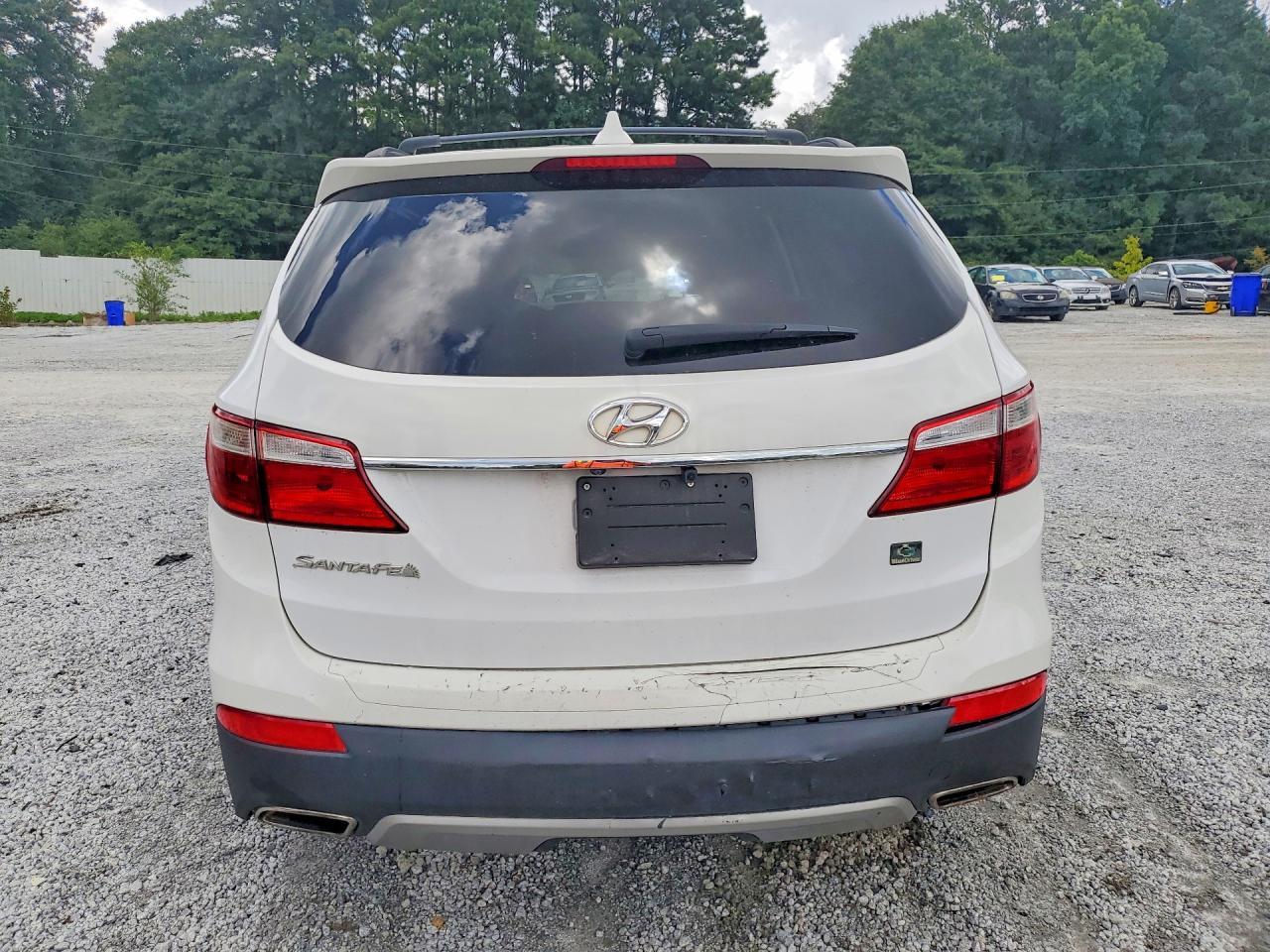 2015 Hyundai Santa Fe Gls - Image 6