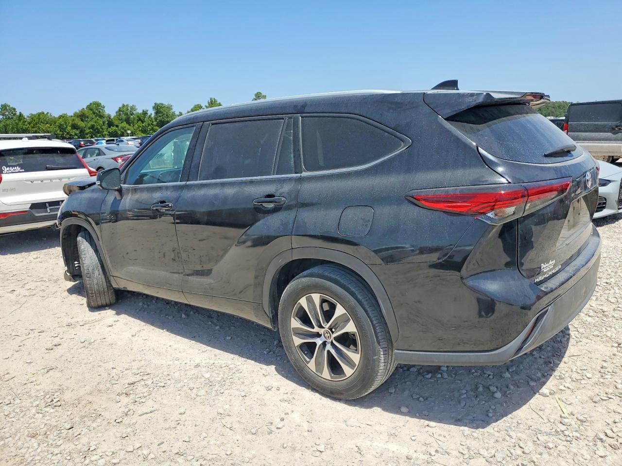 2022 Toyota Highlander Xle - Фото 2