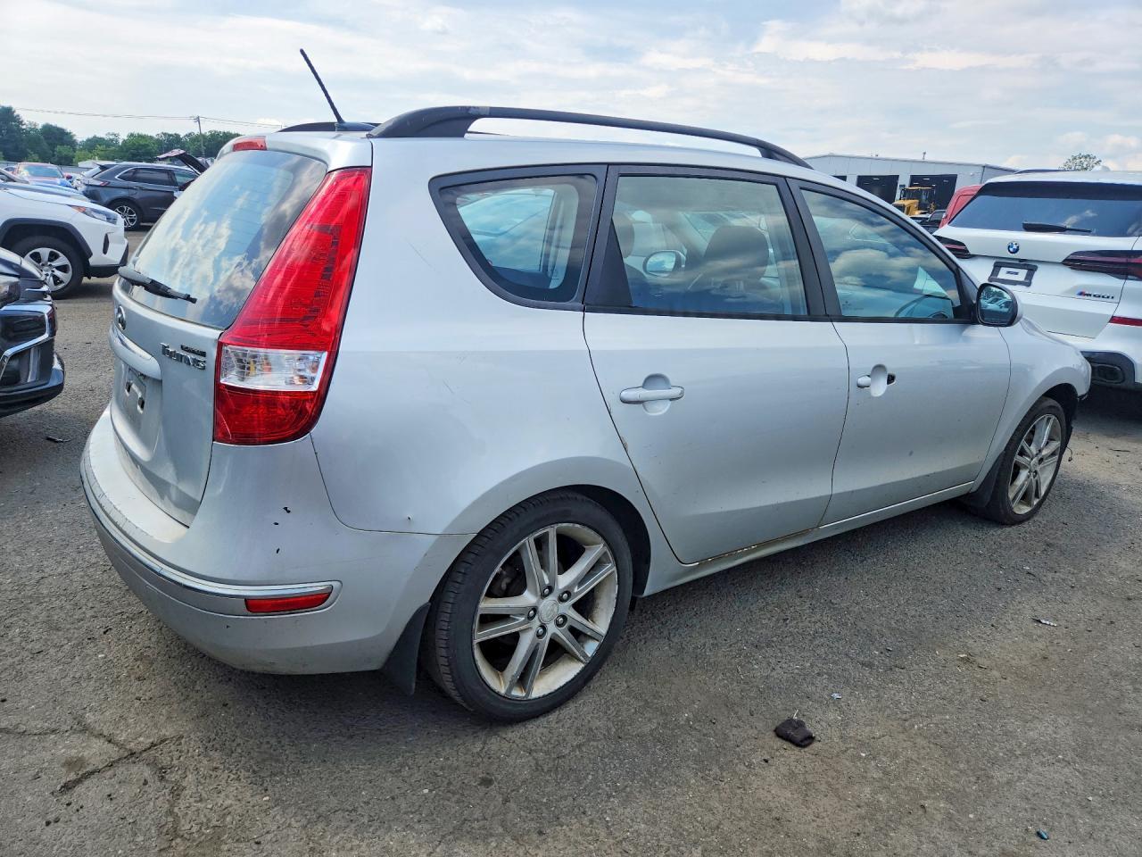 2010 Hyundai Elantra Touring Se - Фото 3