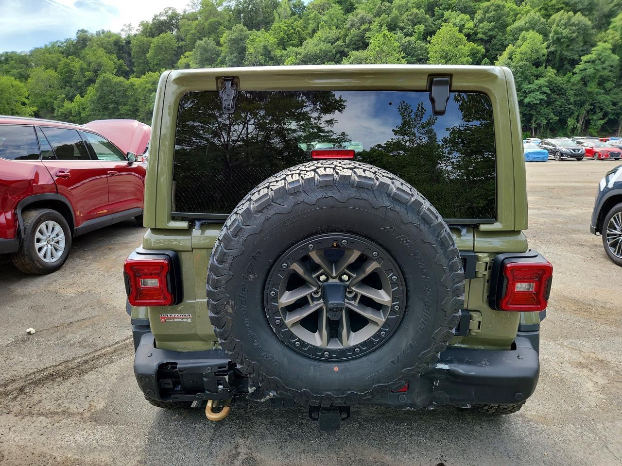 2025 Jeep Wrangler Rubicon 392 - Фото 6