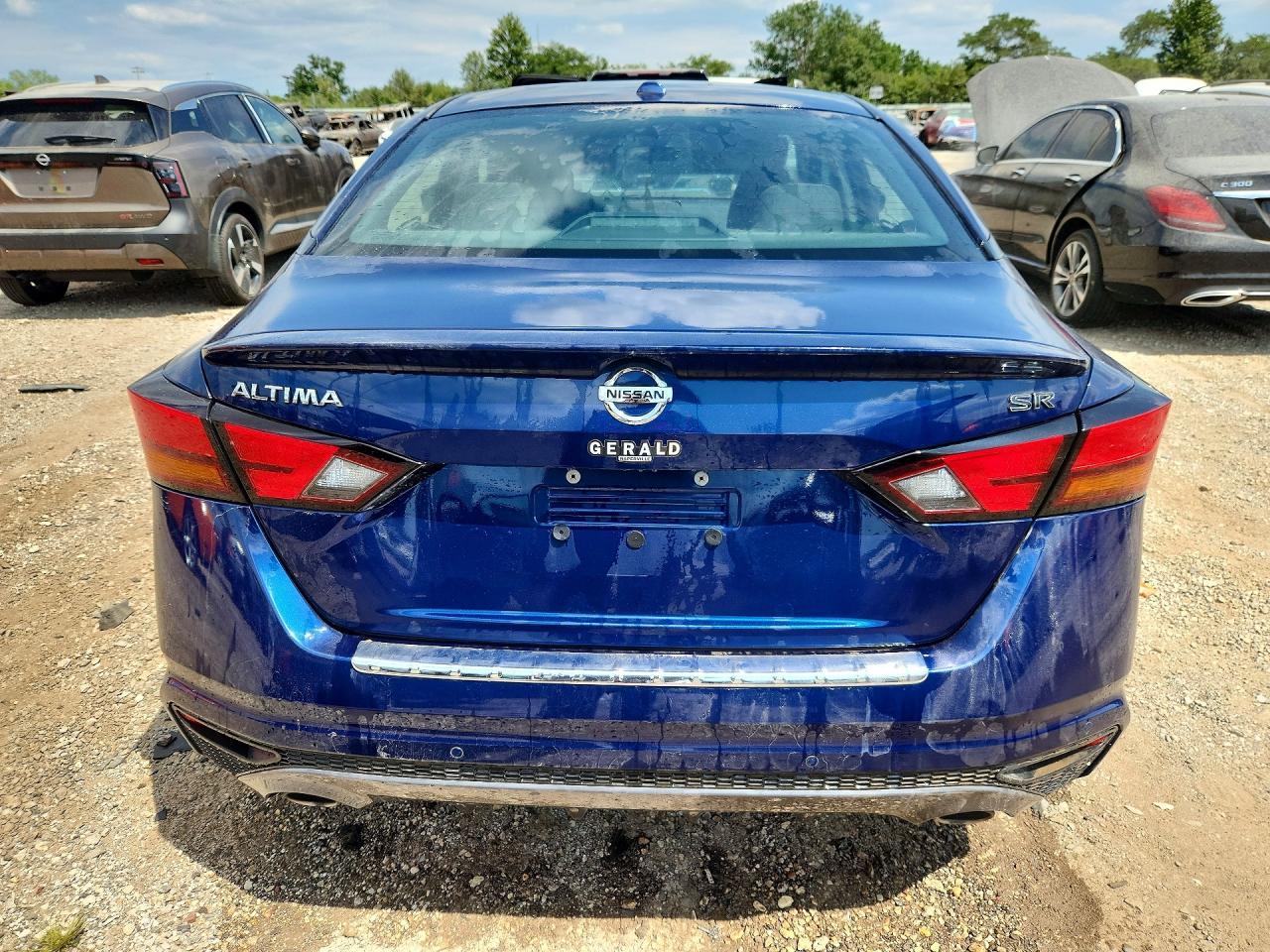 2021 Nissan Altima Sr - Фото 6