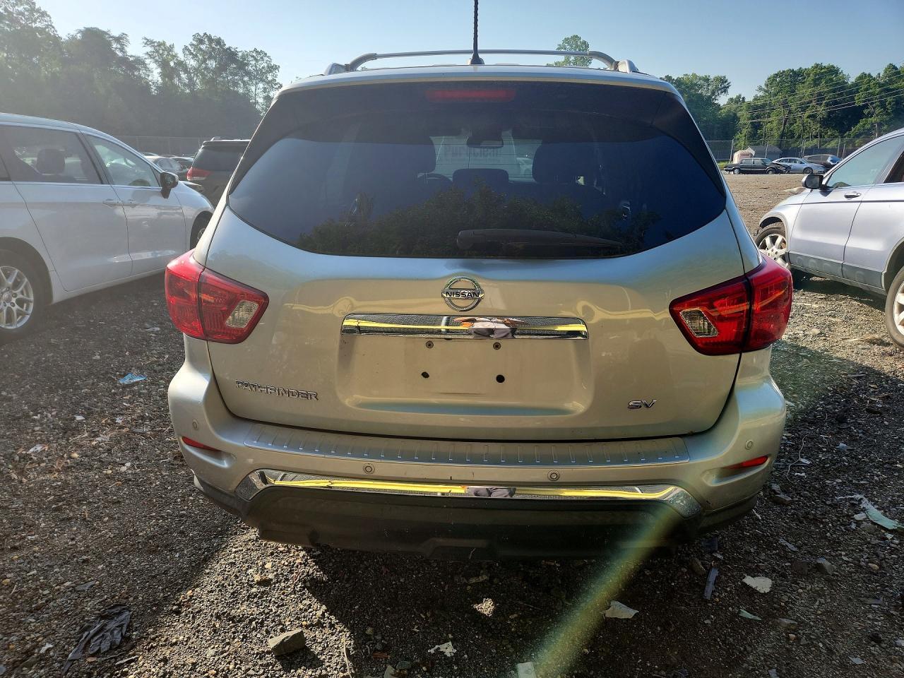 2017 Nissan Pathfinder Sv - Фото 6