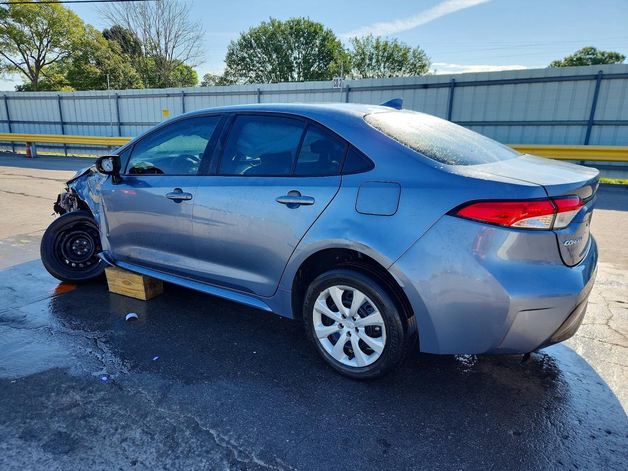 2024 Toyota Corolla Le - Фото 2