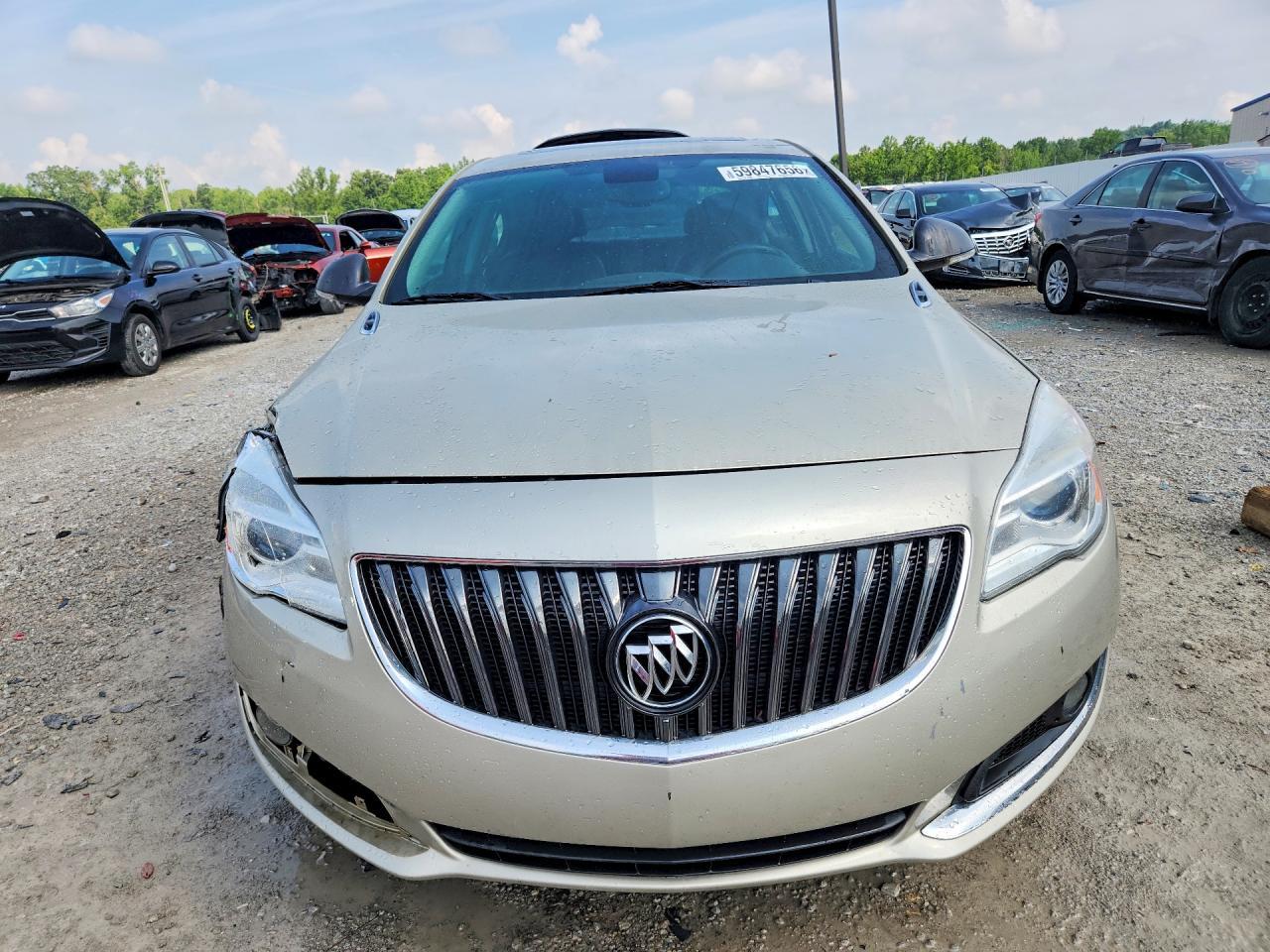 2015 Buick Regal - Image 5
