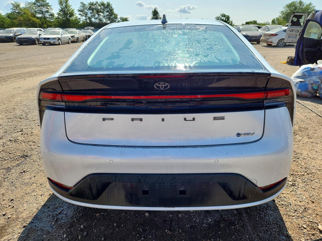 2023 Toyota Prius Le - Фото 6