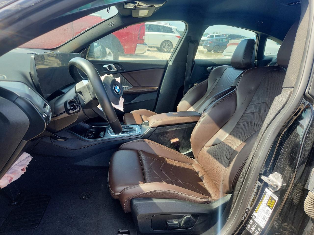 2025 BMW 228Xi - Фото 7