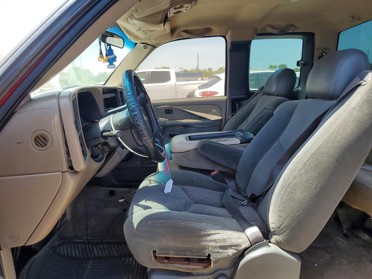 2001 Chevrolet Silverado C1500 - Image 7