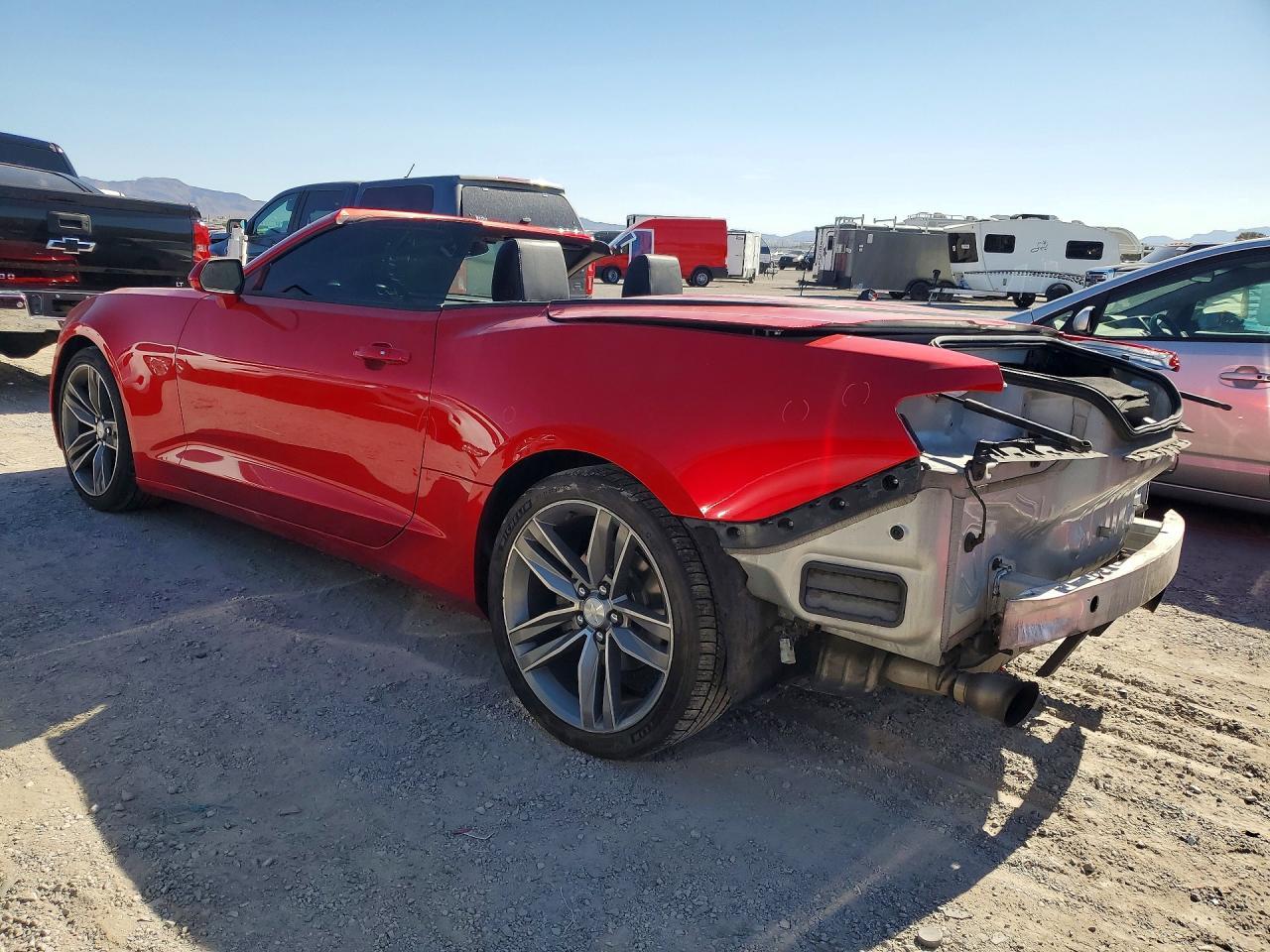 2017 Chevrolet Camaro Lt - Image 2