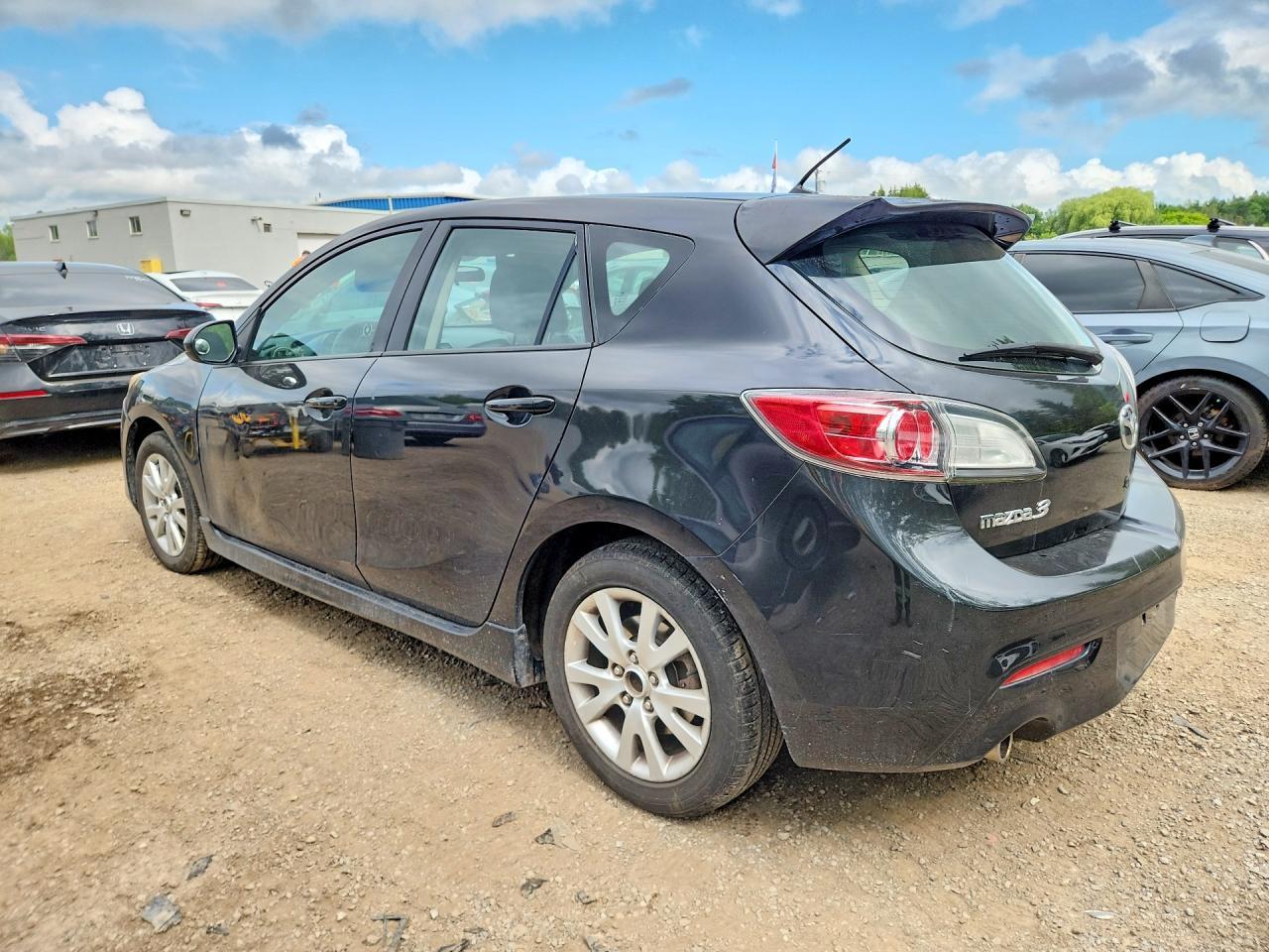 2011 Mazda 3 S - Image 2