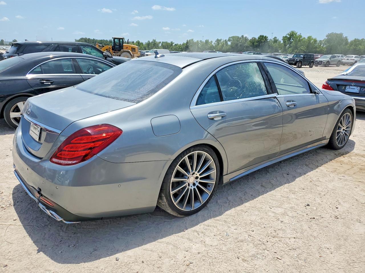 2015 Mercedes-Benz S 550 - Фото 3