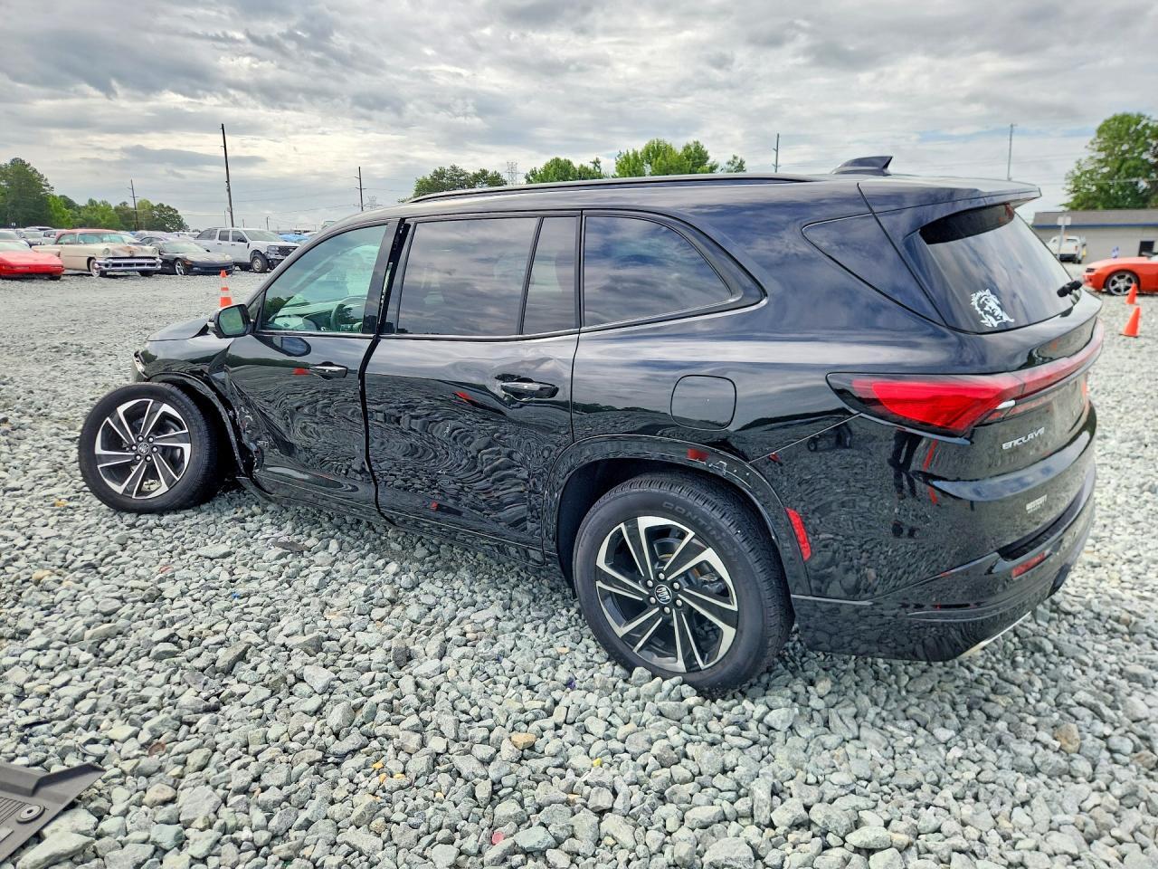 2025 Buick Enclave Sport Touring - Фото 2