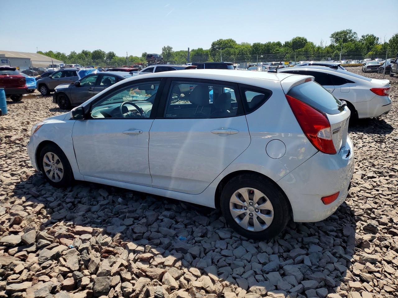 2017 Hyundai Accent Se - Image 2