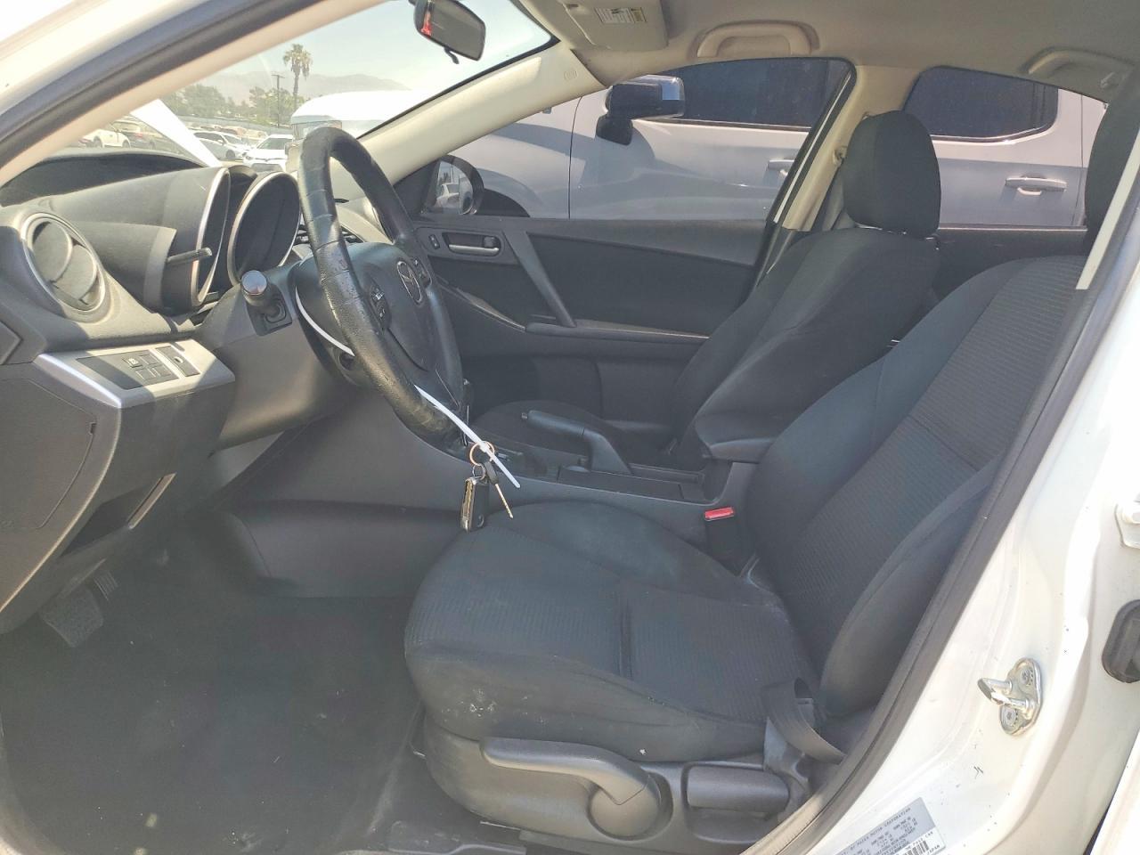2013 Mazda 3 I - Image 7