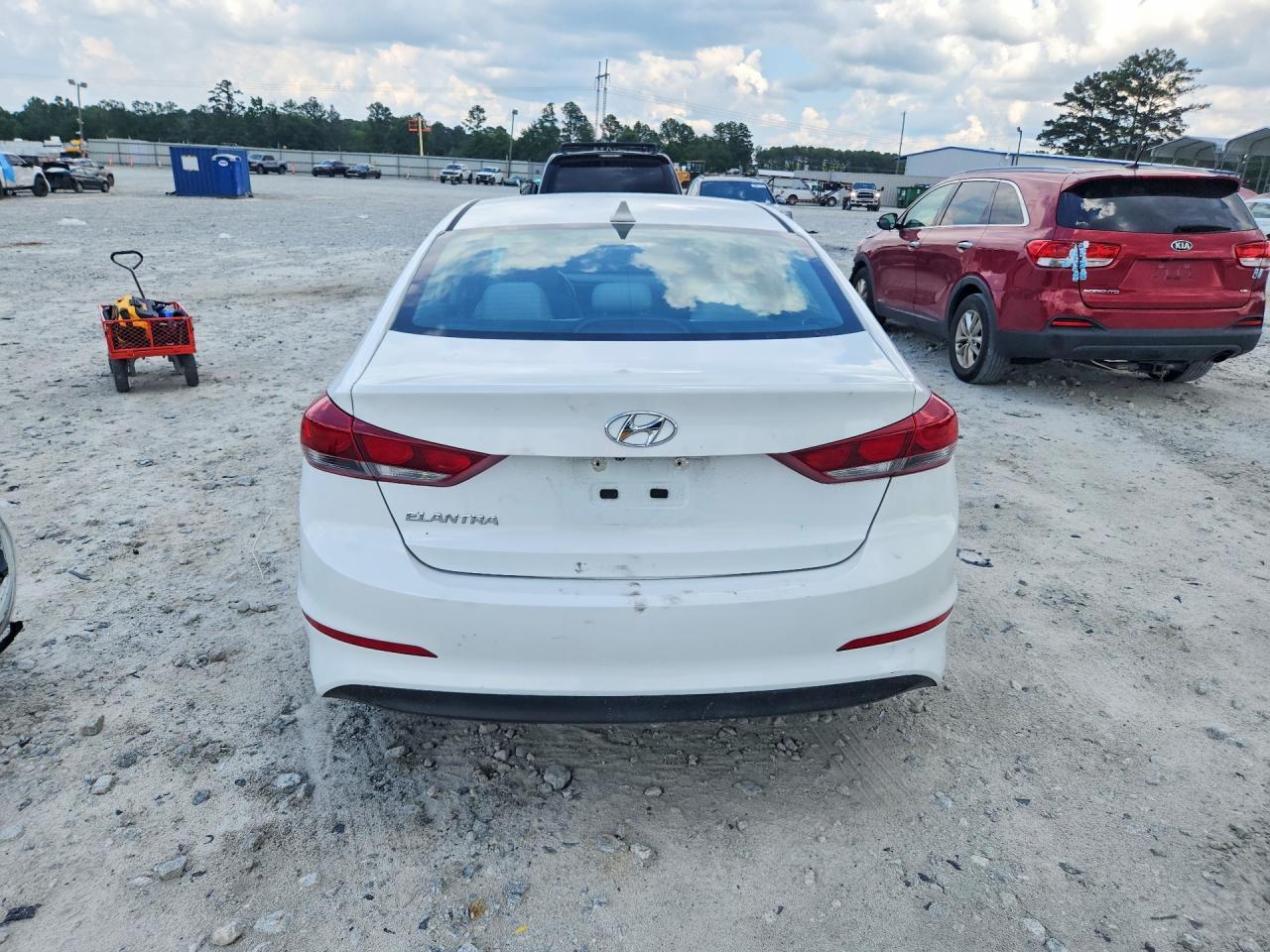 2017 Hyundai Elantra Se - Фото 6