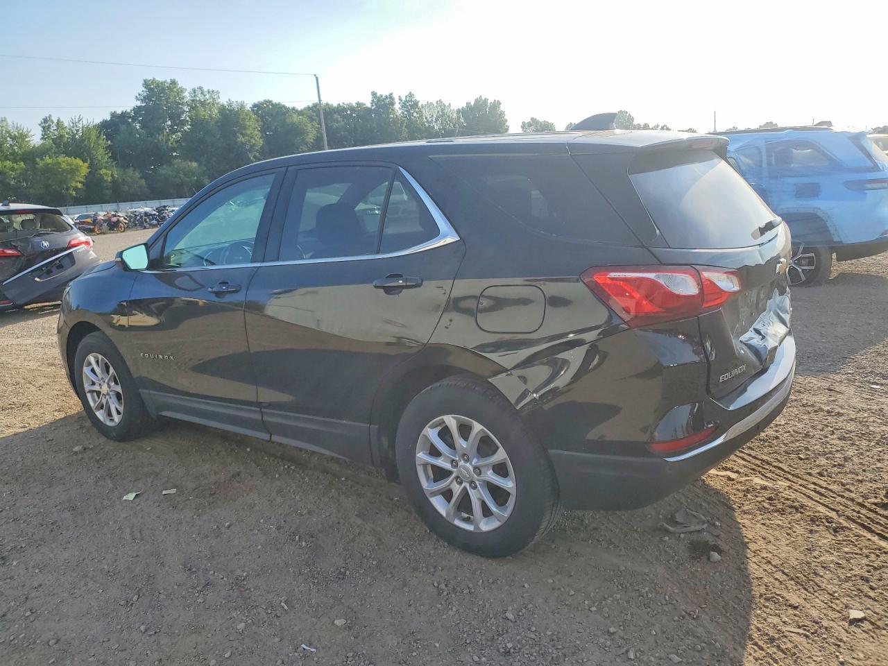 2019 Chevrolet Equinox Lt - Фото 2