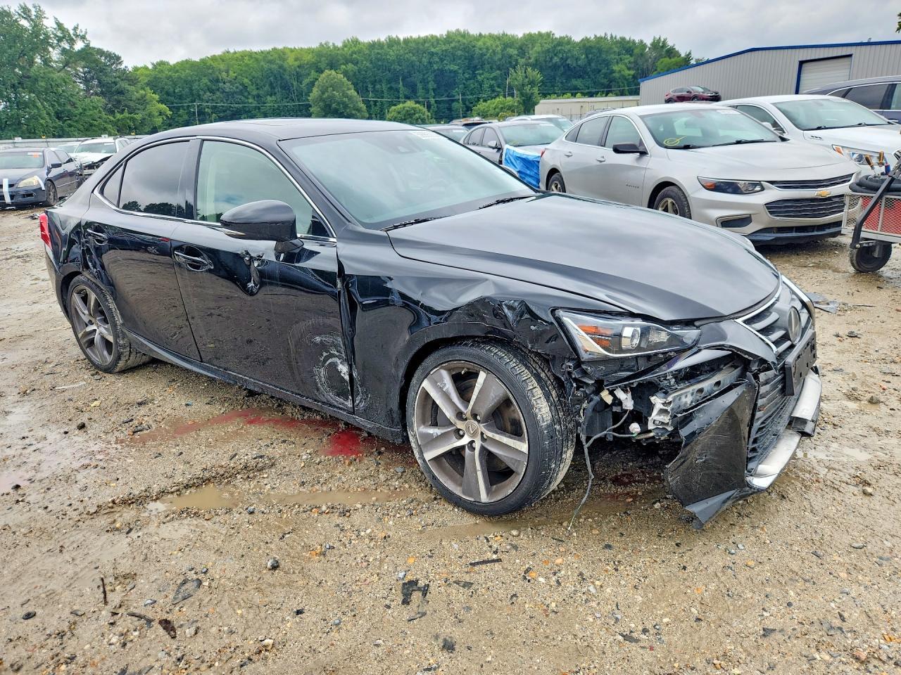 2017 Lexus Is 200T - Фото 4
