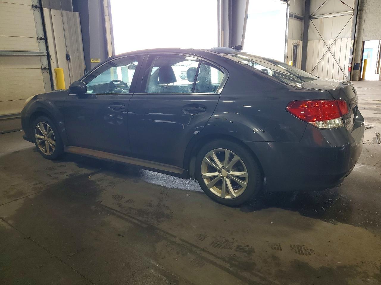 2014 Subaru Legacy 2.5I Premium - Фото 2