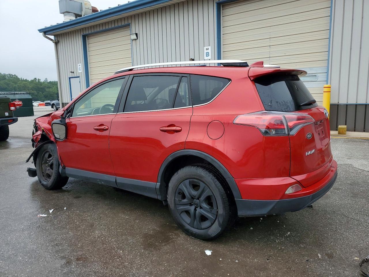 2016 Toyota Rav4 Le - Image 2