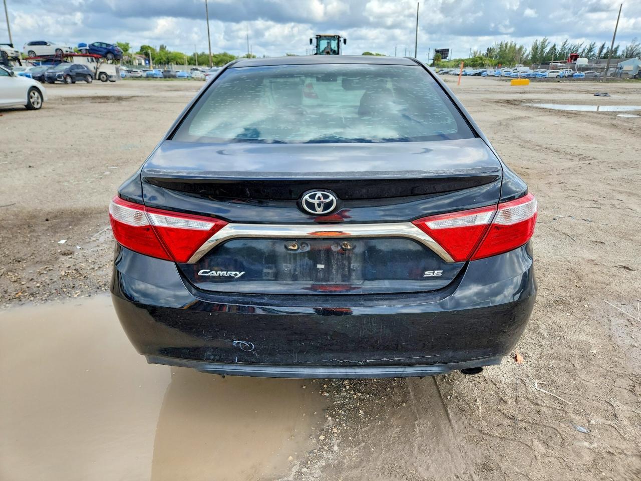 2015 Toyota Camry Se - Фото 6