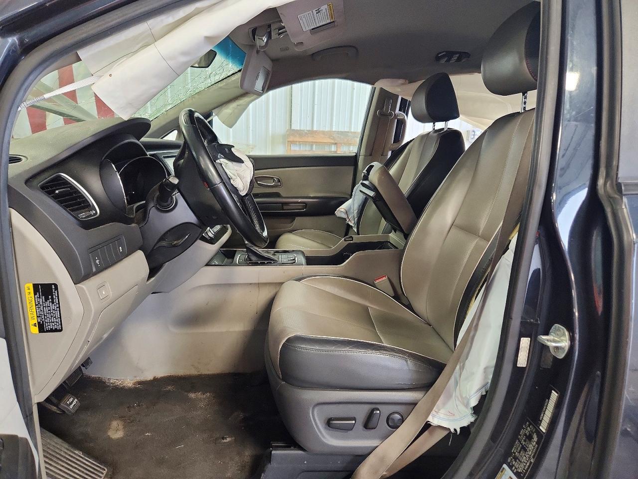 2017 Kia Sedona Lx - Фото 7