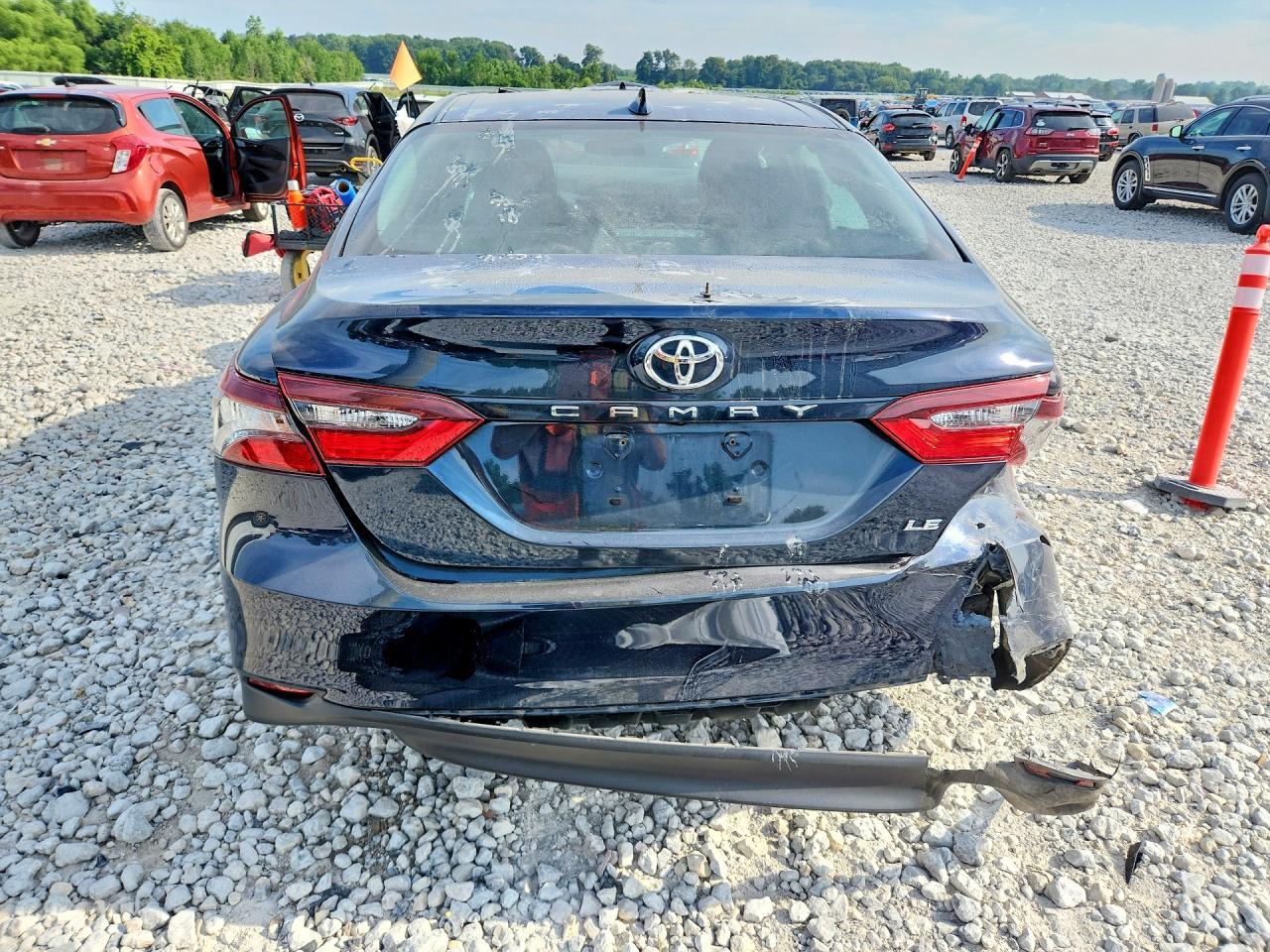 2021 Toyota Camry Le - Image 6