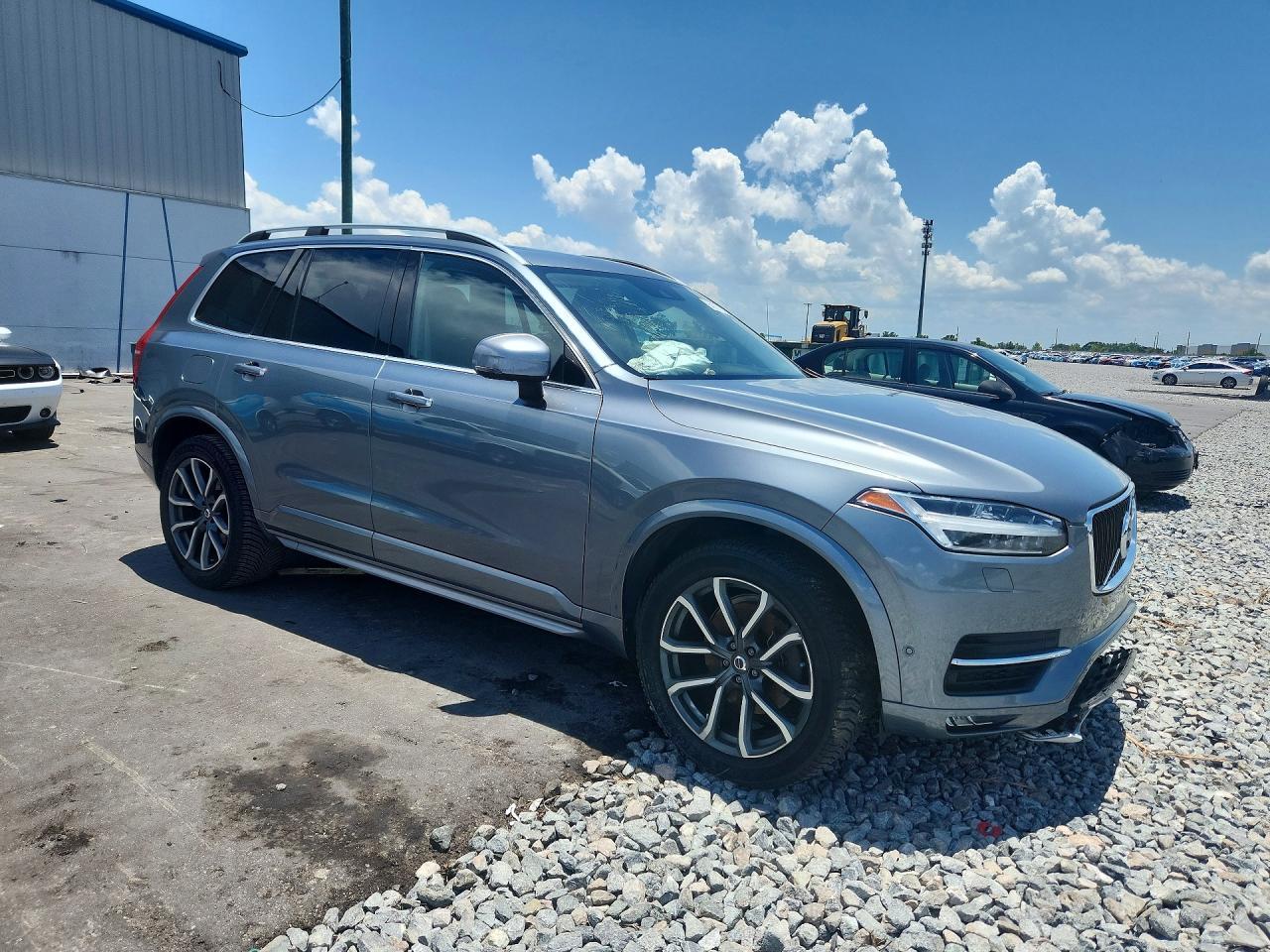 2017 Volvo Xc90 T6 - Image 4