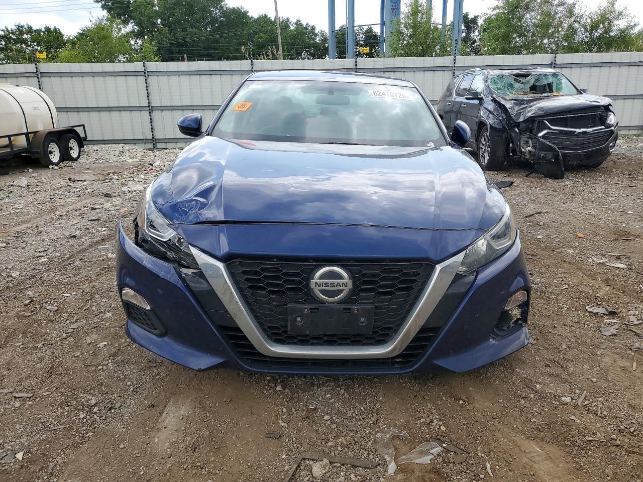 2020 Nissan Altima S - Фото 5