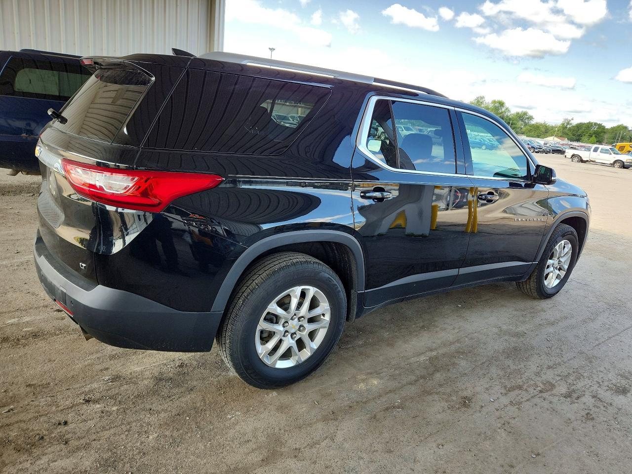 2018 Chevrolet Traverse Lt - Фото 3