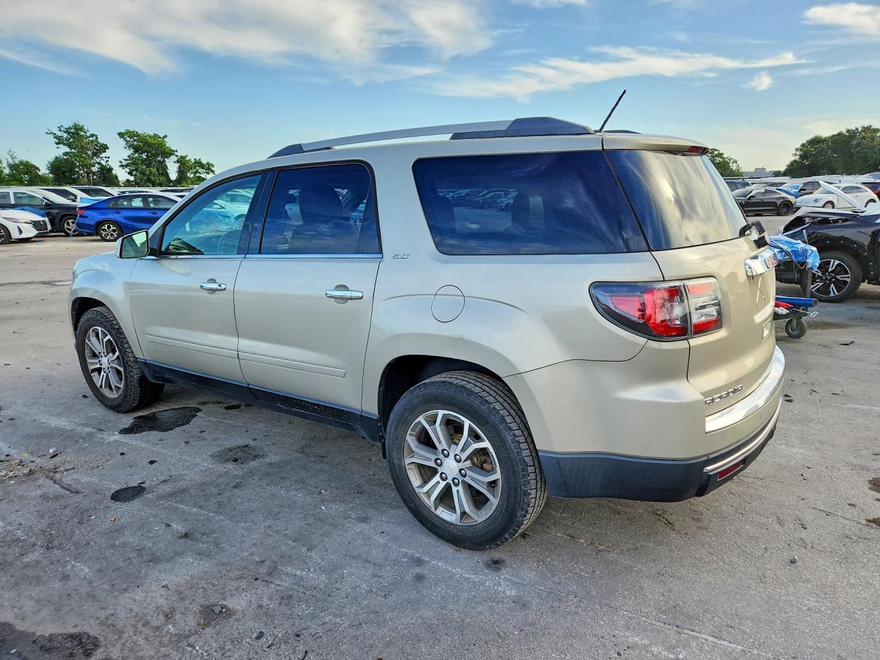 2014 GMC Acadia Slt-1 - Image 2