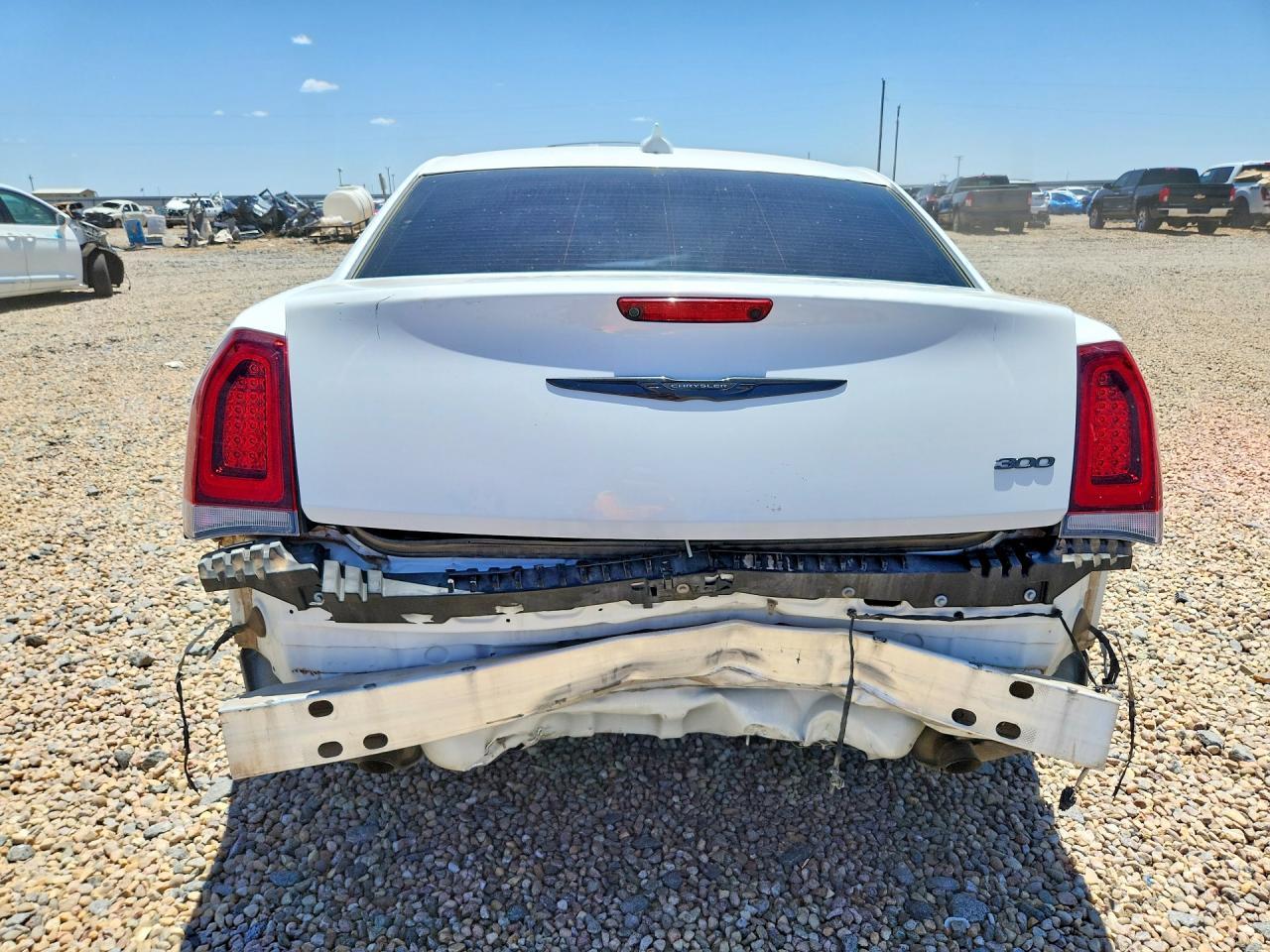 2022 Chrysler 300 Touring - Image 6