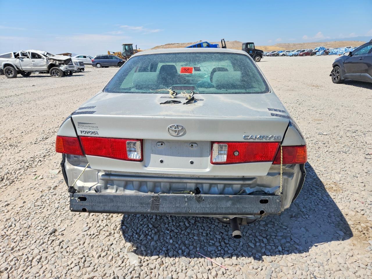 2001 Toyota Camry Le - Фото 6