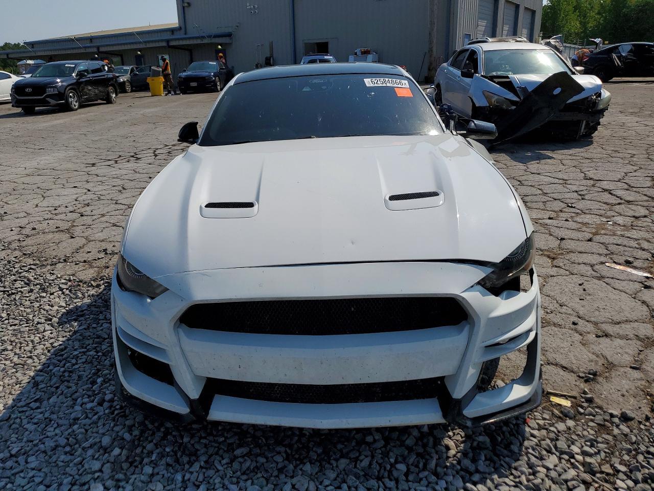 2021 Ford Mustang Gt - Фото 5
