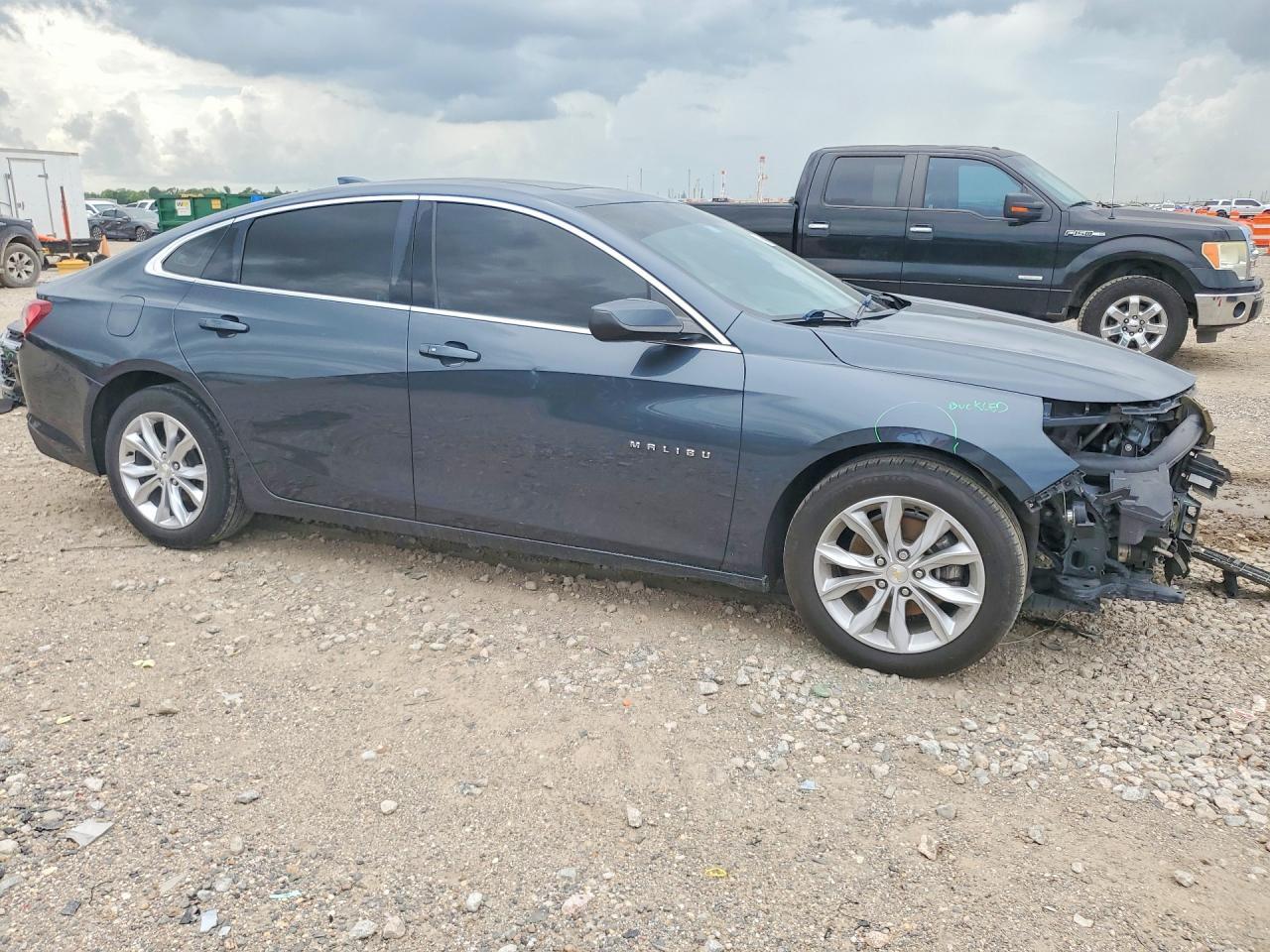 2021 Chevrolet Malibu Lt - Фото 4