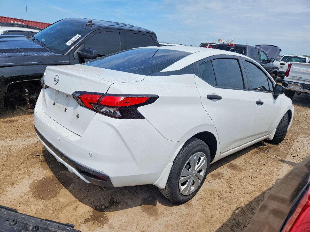 2024 Nissan Versa S - Фото 3