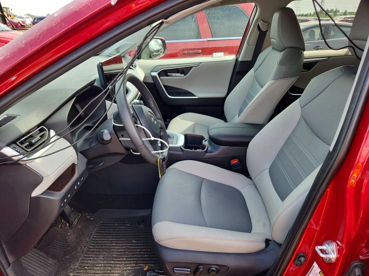 2025 Toyota Rav4 Limited - Image 7