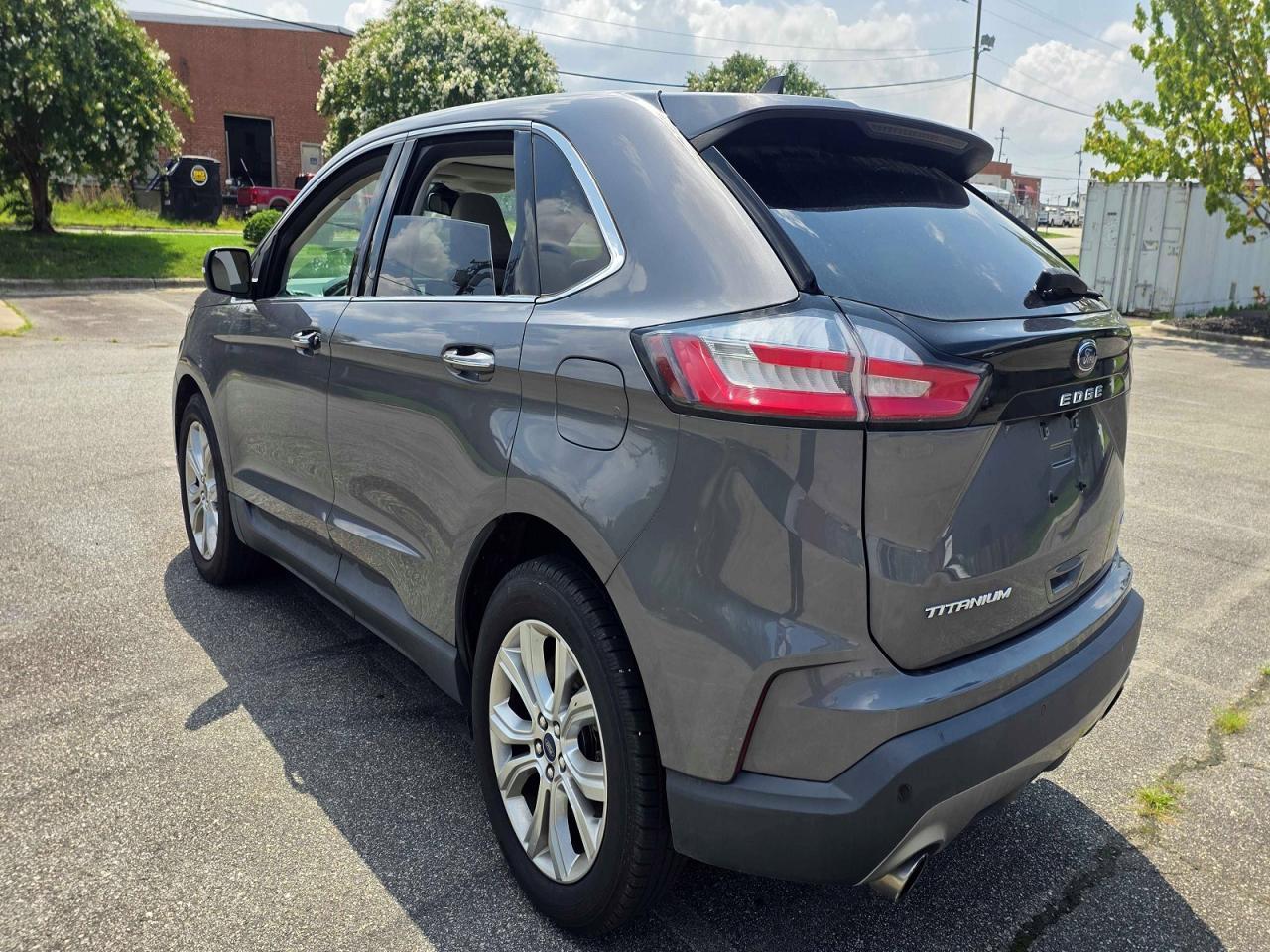 2021 Ford Edge Titanium - Image 3