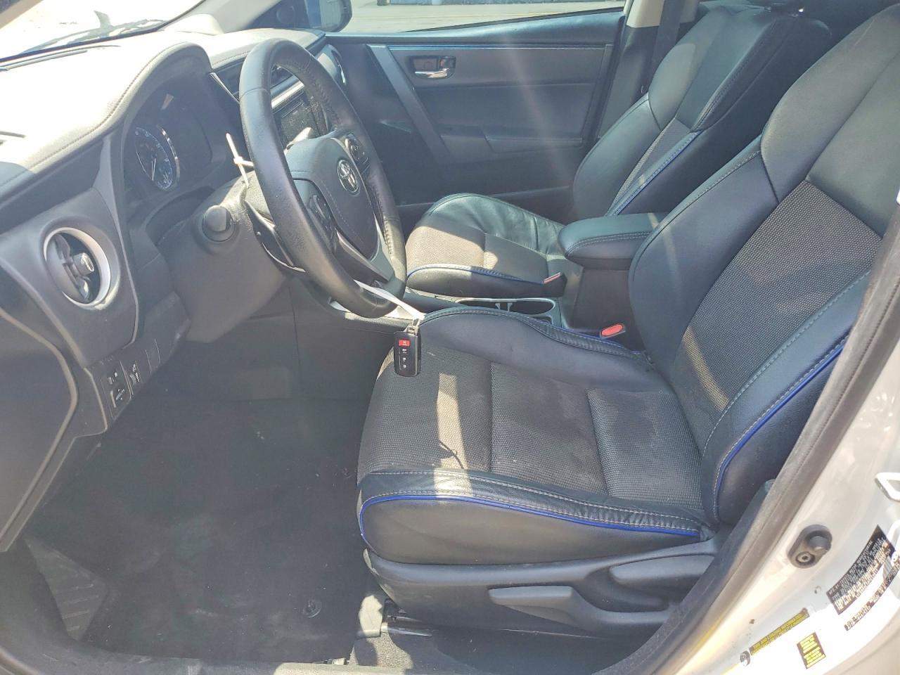 2017 Toyota Corolla Se - Image 7