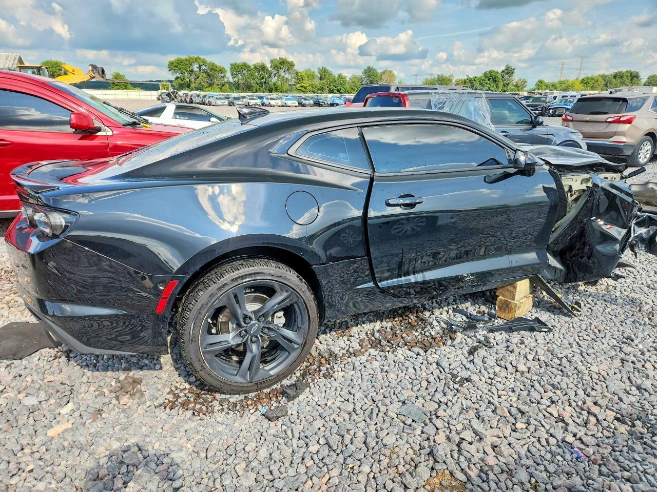 2022 Chevrolet Camaro Lt1 - Фото 3
