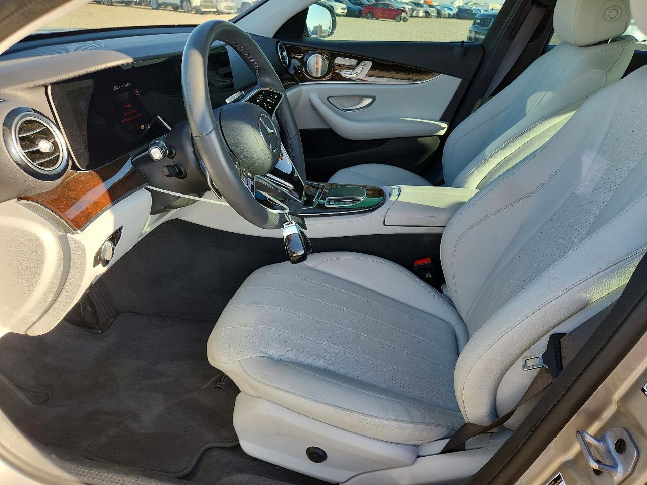 2023 Mercedes-Benz E 350 - Image 7