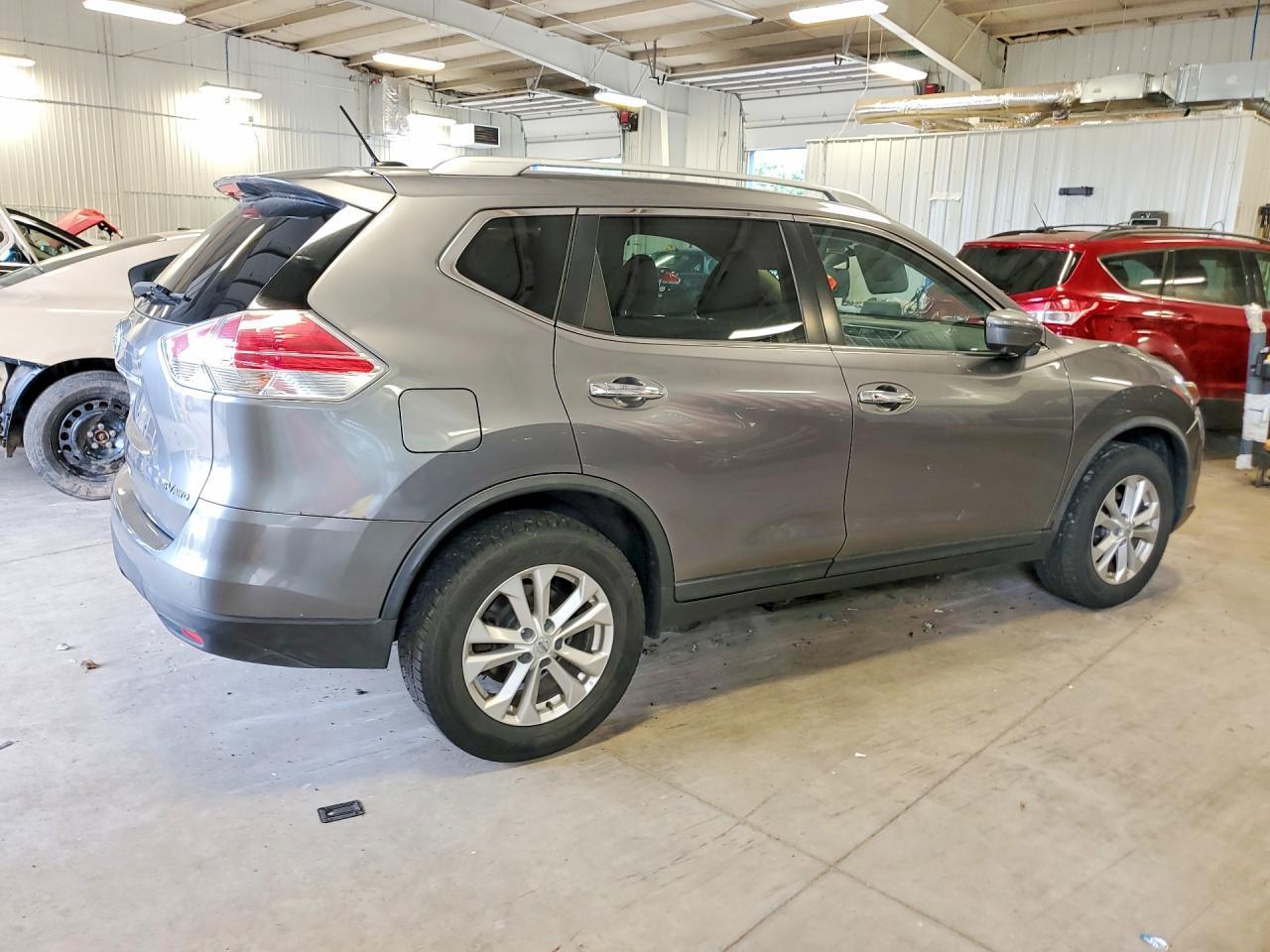 2016 Nissan Rogue Sv - Image 3