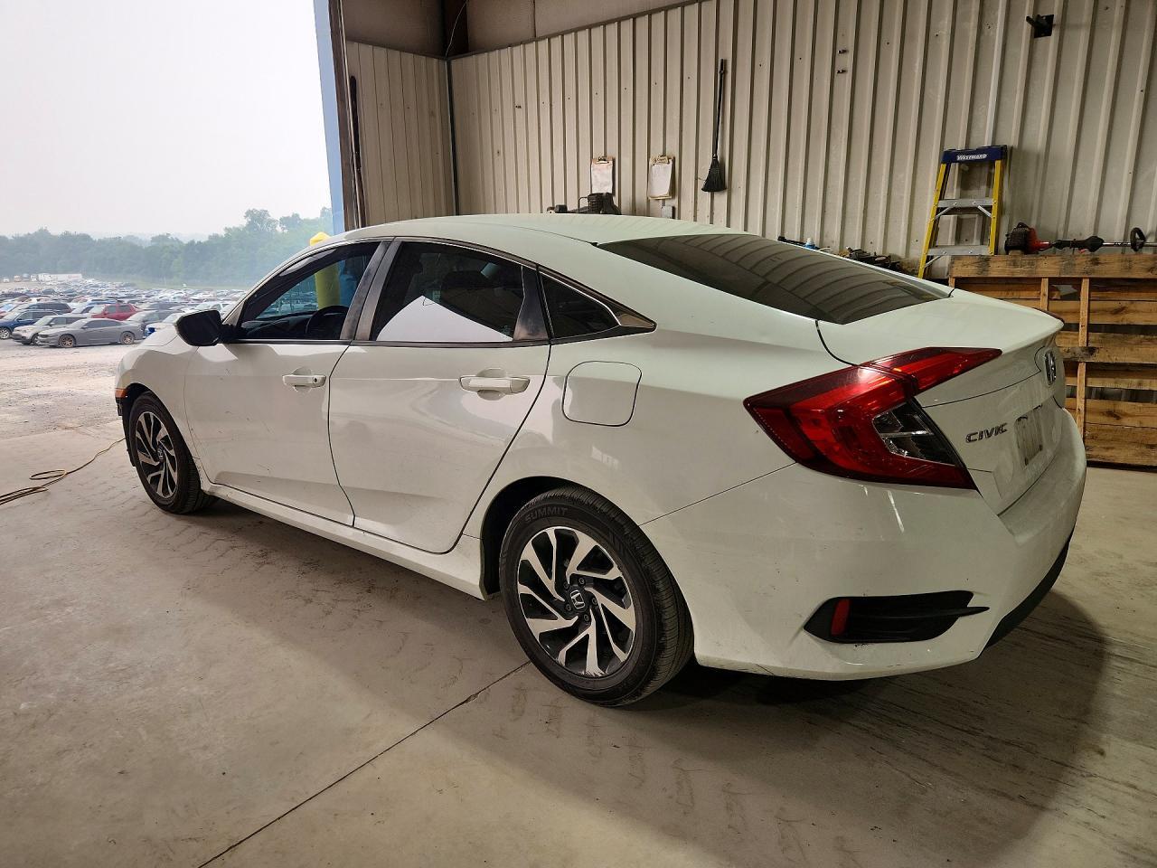 2018 Honda Civic Lx - Фото 2