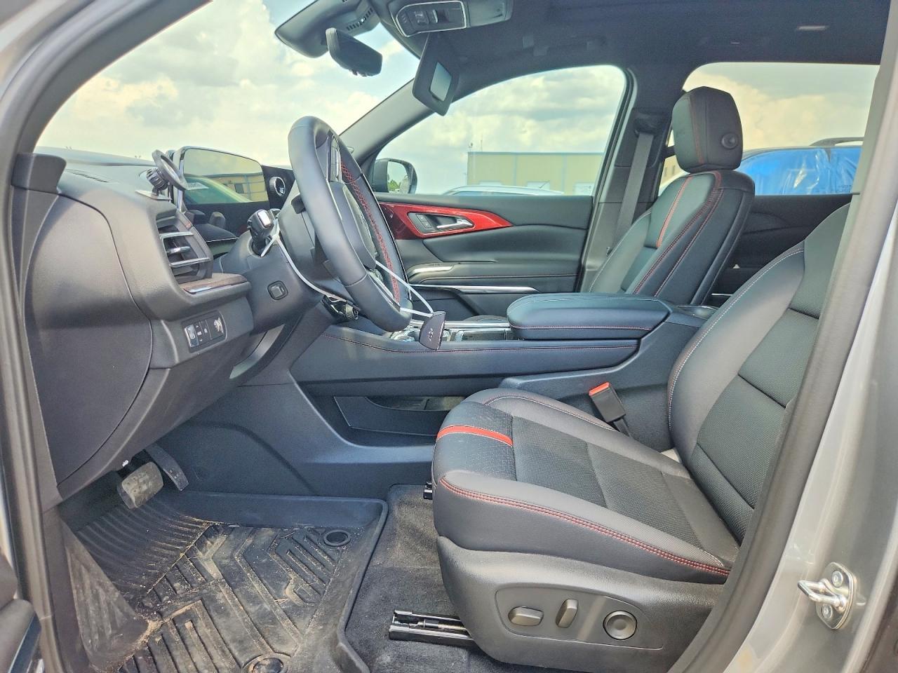 2026 Chevrolet Traverse Rs - Image 7
