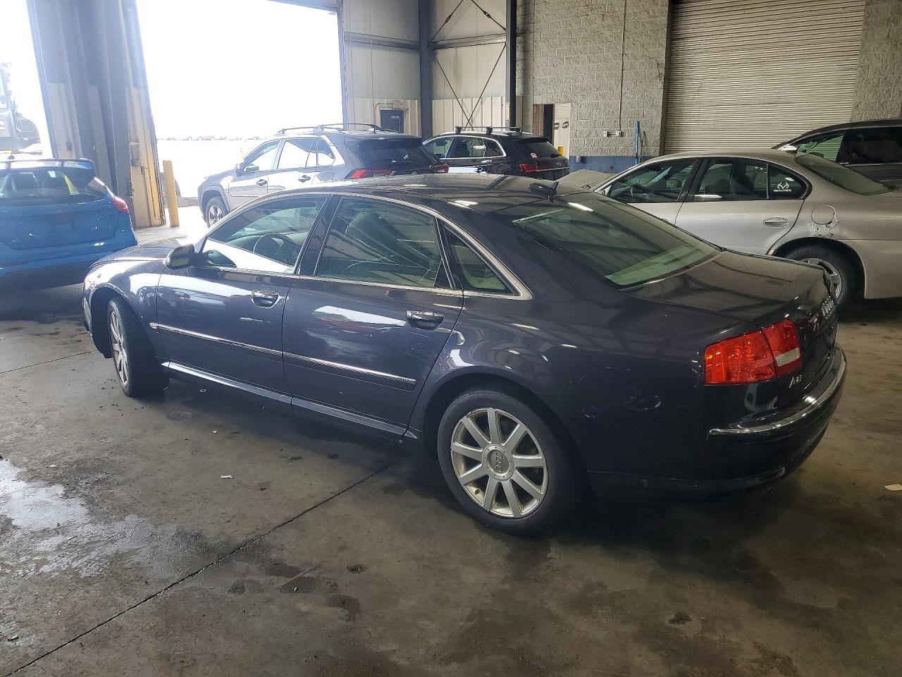 2005 Audi A8 4.2 Quattro - Фото 2